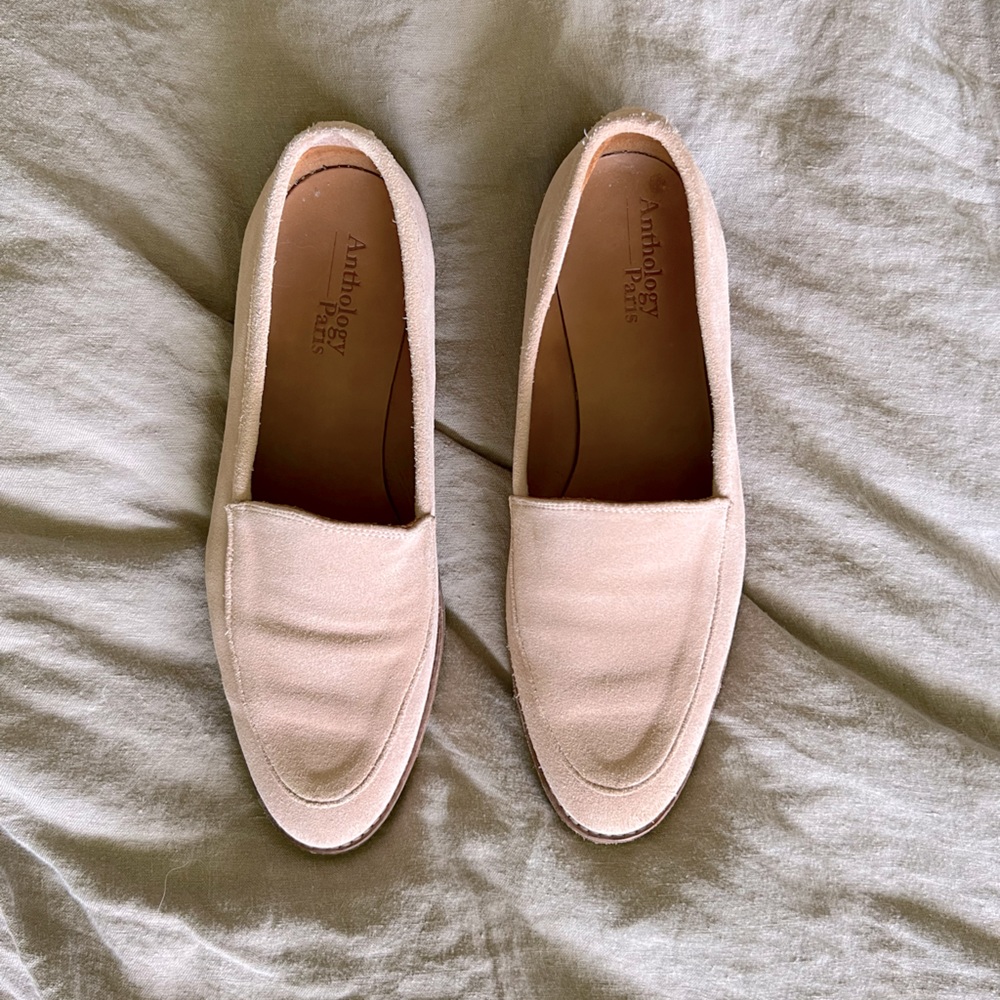 Anthology Paris Suede Round-Toed Loafers in Pink - Size 40
